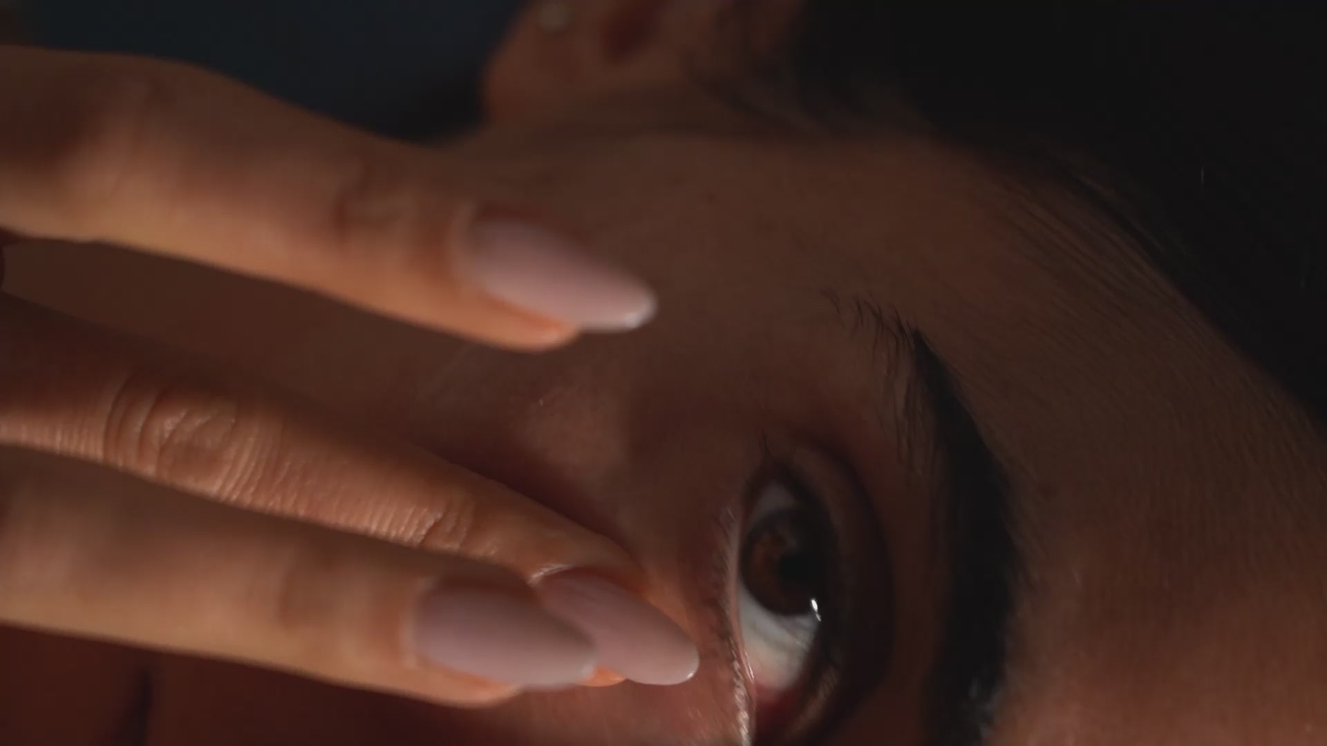 CRÈME YEUX ÉQUILIBRANTE
